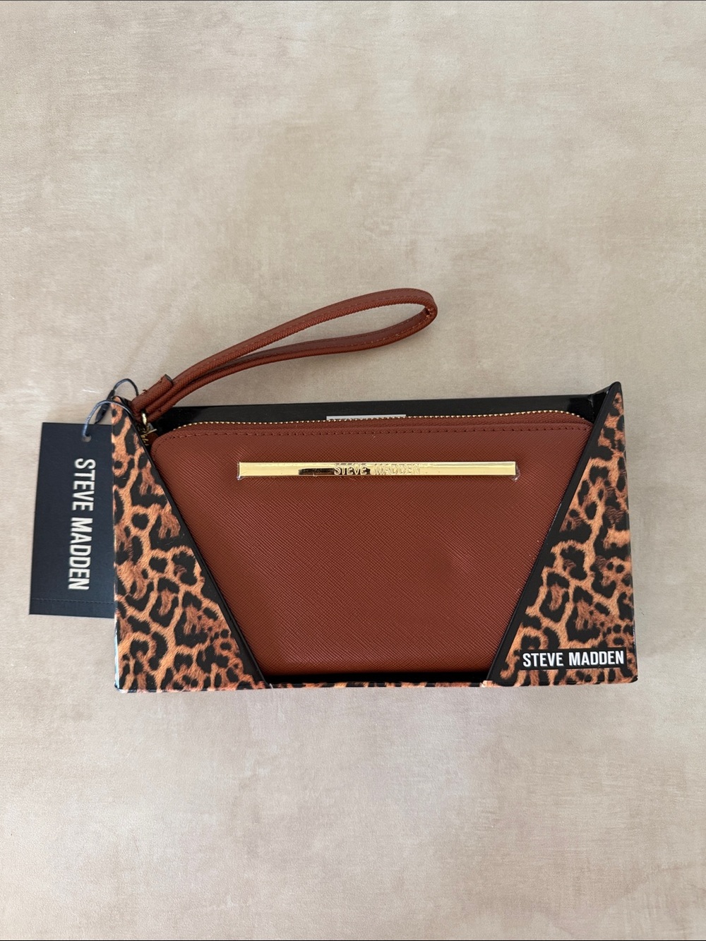 NWT Steve Madden Brown Wristlet Clutch